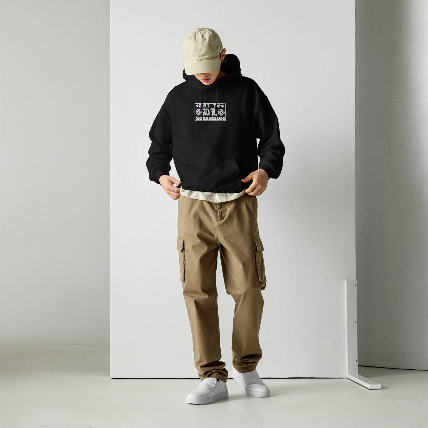 LEGACY DAI LO WORLDWIDE EMBROIDERED HOODIE